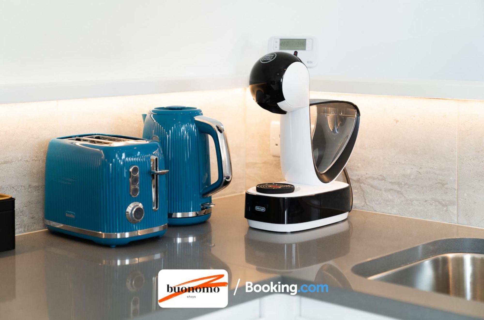 Two Bedroom Apartment At Buonomo Stays Short Lets & Serviced Accommodation London Exterior foto