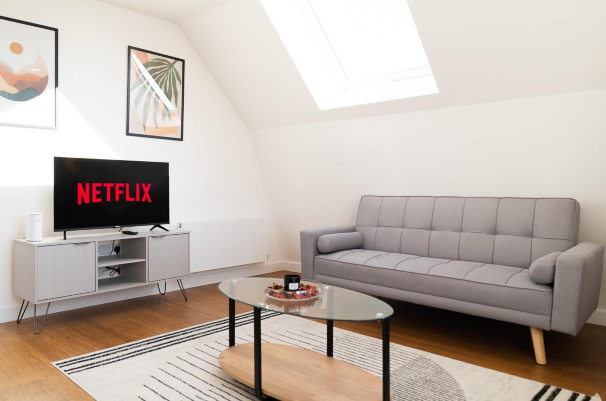 Two Bedroom Apartment At Buonomo Stays Short Lets & Serviced Accommodation London Exterior foto