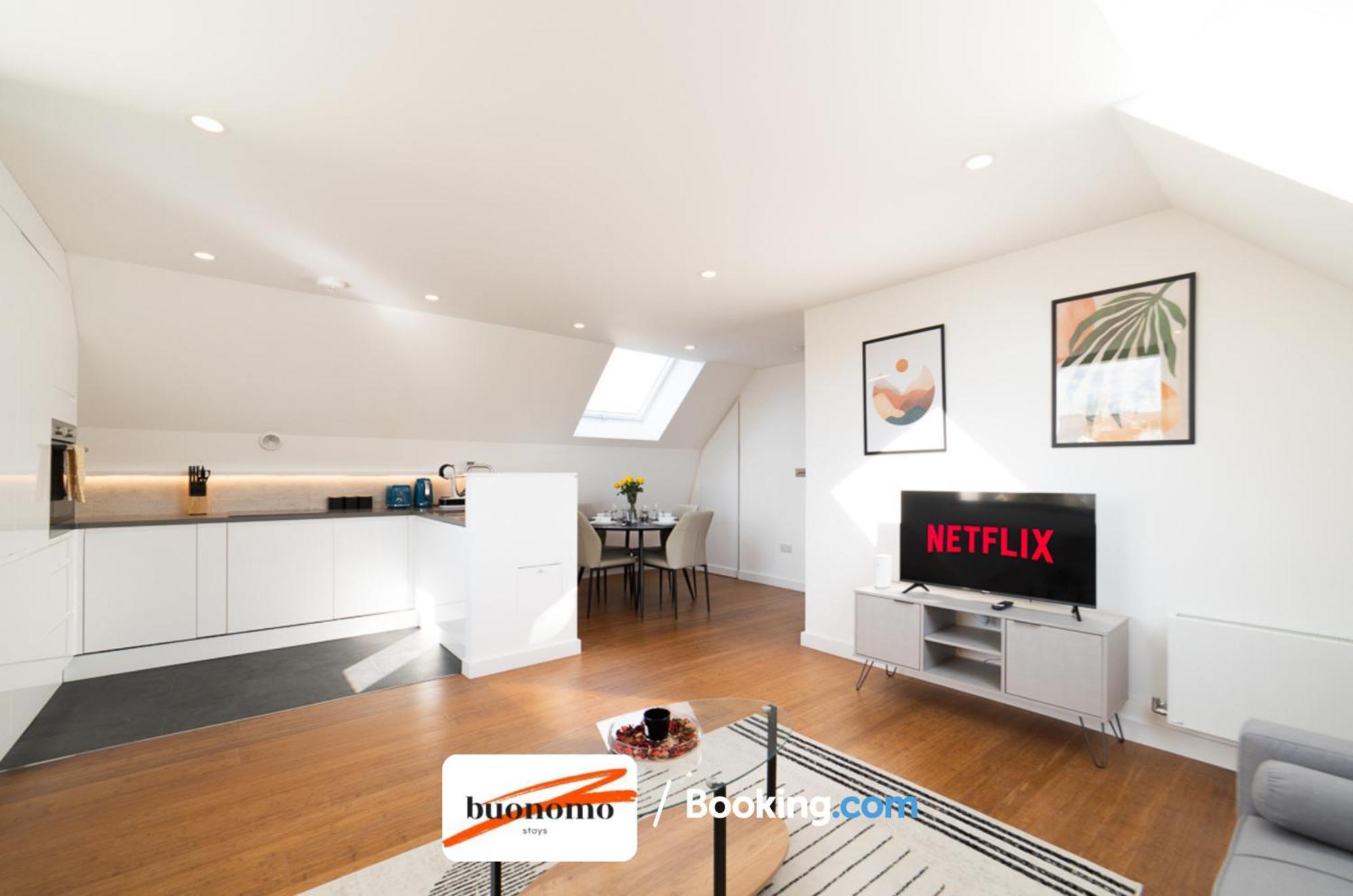 Two Bedroom Apartment At Buonomo Stays Short Lets & Serviced Accommodation London Exterior foto